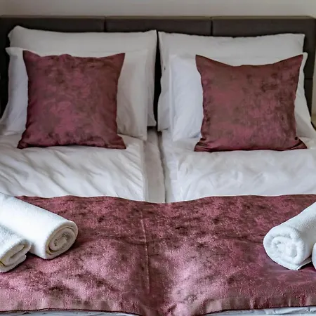 Stari Grad Hotel 4*