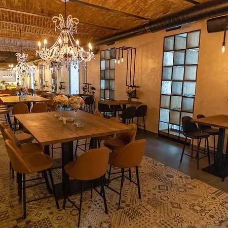 Hotel Stari Grad 4*